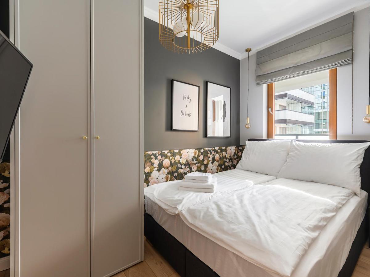 Yoursecondflat Grzybowska Metropoint Varsovie Extérieur photo
